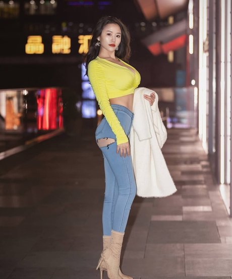 Naken lekkede OnlyFans-bilde av Echo Yue