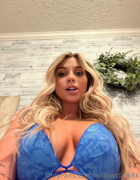 Willowclarkk OnlyFans泄露裸照