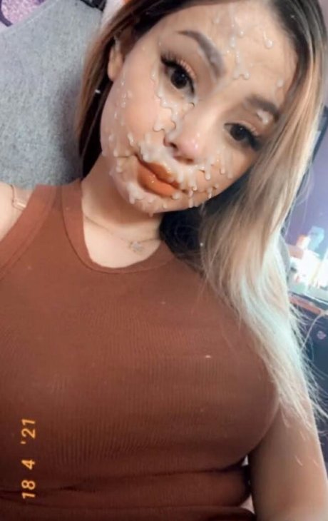 Alasti lekkinud OnlyFans-i pilt Lilchiipmunk