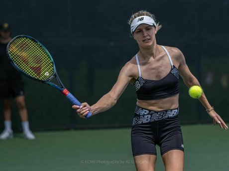Nahá fotka uniklých OnlyFans od Eugenie Bouchard