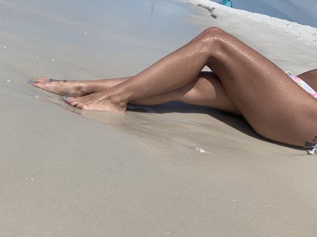 Naken lekkede OnlyFans-bilde av Tiny Dancer