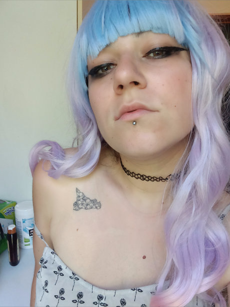 Alasti lekkinud OnlyFans-i pilt Kittycat