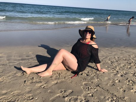Naakte gelekte OnlyFans-foto van Emma