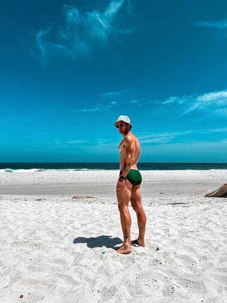 Naken läckt OnlyFans-bild av Peaches