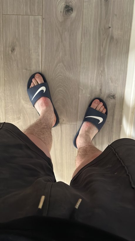 Naken läckt OnlyFans-bild av Bradley