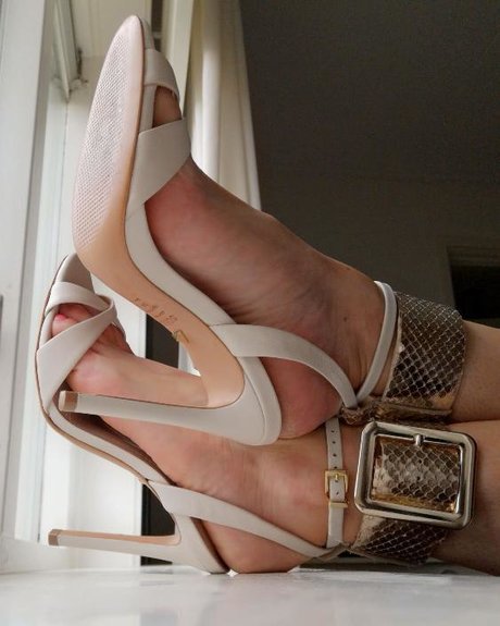 Naken läckt OnlyFans-bild av Love My Feet