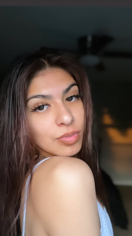 Naken läckt OnlyFans-bild av Lola