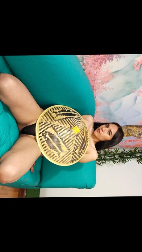 Alasti lekkinud OnlyFans-i pilt Dayana Cass