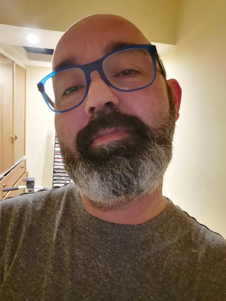 Nahá fotka uniklých OnlyFans od Carlos Troitio