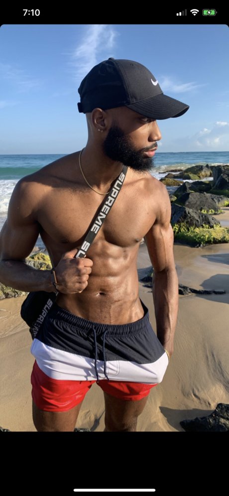 Обнаженная фотография утечки OnlyFans от Davis