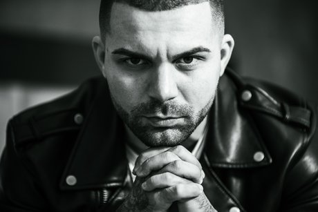 Nahá fotka uniklých OnlyFans od Massimo Raffael