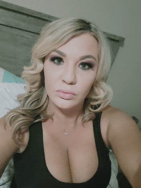 Nacktes geleaktes OnlyFans-Foto von Lolo