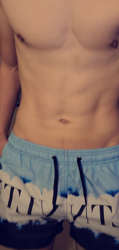 Nahá fotka uniklých OnlyFans od Youngpapi