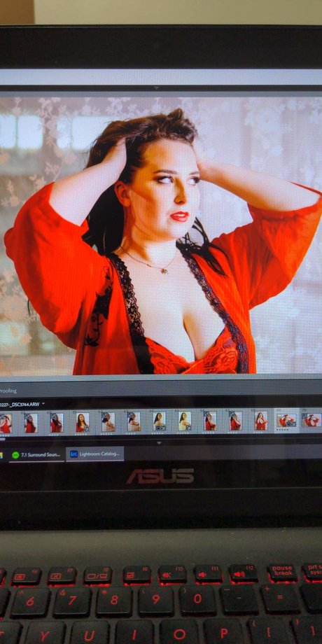 Обнаженная фотография утечки OnlyFans от Katie