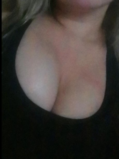 Naken läckt OnlyFans-bild av Your Queen