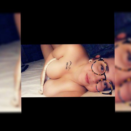 Naken läckt OnlyFans-bild av Jigglypuff