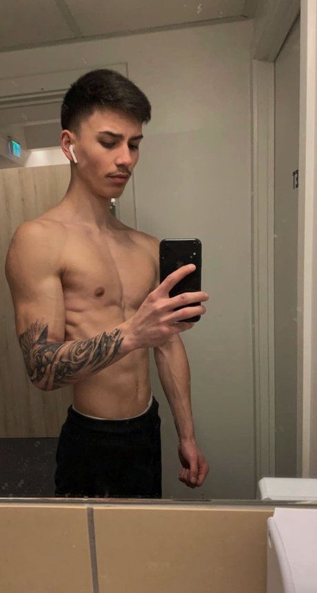 Foto nua vazada do OnlyFans de Big Dick Drako