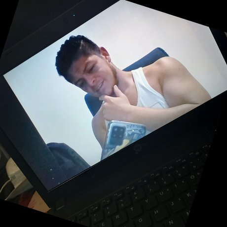 Naken läckt OnlyFans-bild av Alejandro Ramrez