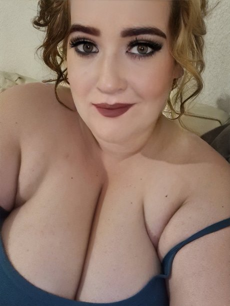 Обнаженная фотография утечки OnlyFans от Jennya Jolene