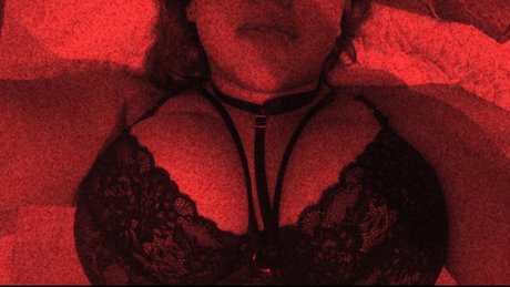 Nøgent lækket OnlyFans-billede af Maite