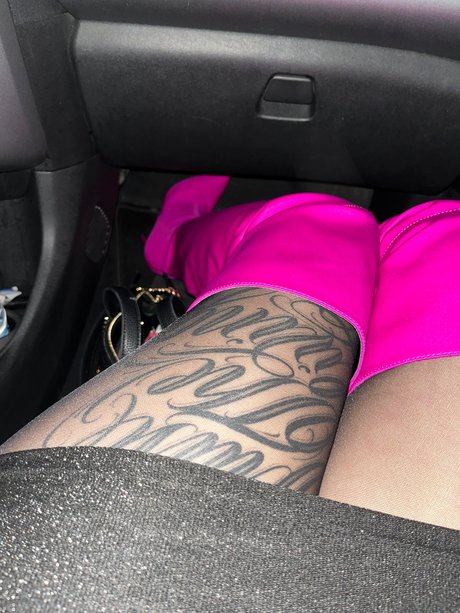 Foto nua vazada do OnlyFans de Akita888