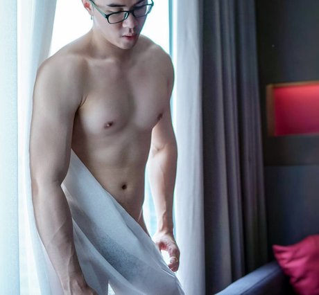 Naken läckt OnlyFans-bild av Mnslx