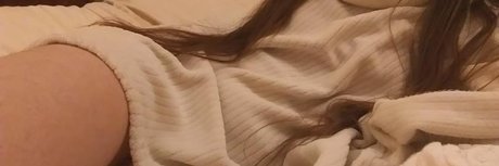 Naakte gelekte OnlyFans-foto van Emma The Lewd Elf