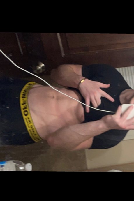Naken läckt OnlyFans-bild av Sexylax69