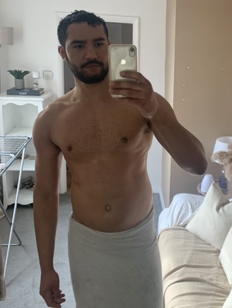 Nacktes geleaktes OnlyFans-Foto von Roman