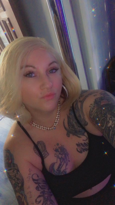 Naken läckt OnlyFans-bild av Zannarose
