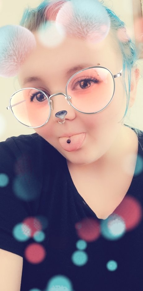 Alaston vuotanut OnlyFans-kuva Taylor