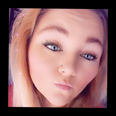 Nahá fotka uniklých OnlyFans od Calibaby