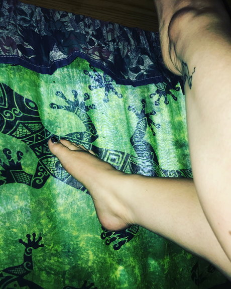 Vibingfeet