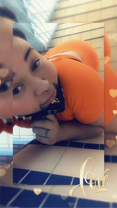 Naken läckt OnlyFans-bild av Sneaky Smoove