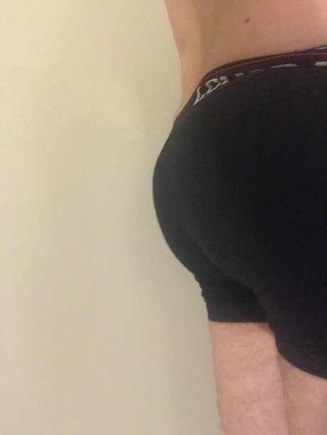 Nagie wyciekłe zdjęcie OnlyFans od Naughtybiboy