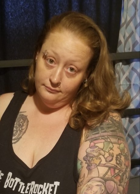 Naken läckt OnlyFans-bild av Rose Midnight