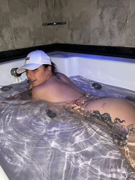 Naken läckt OnlyFans-bild av Zorraafiiielll