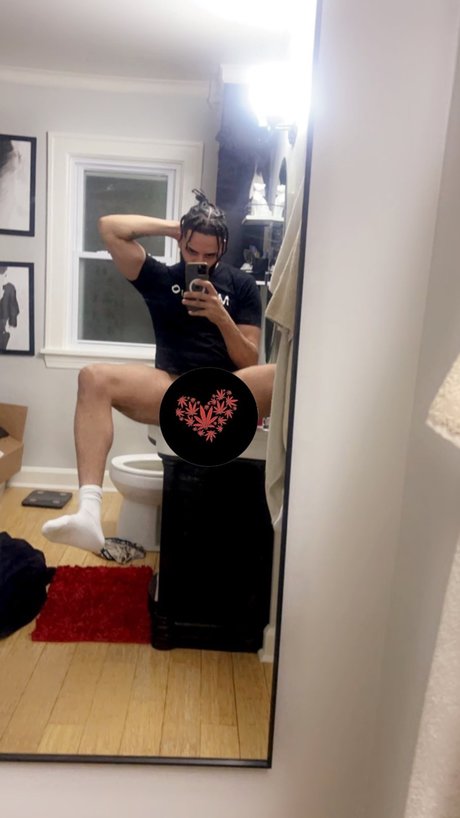 Nahá fotka uniklých OnlyFans od Nate2cooll