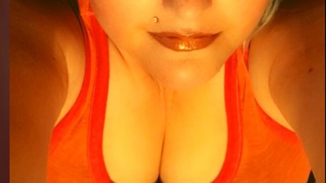 Alaston vuotanut OnlyFans-kuva Lena Bays