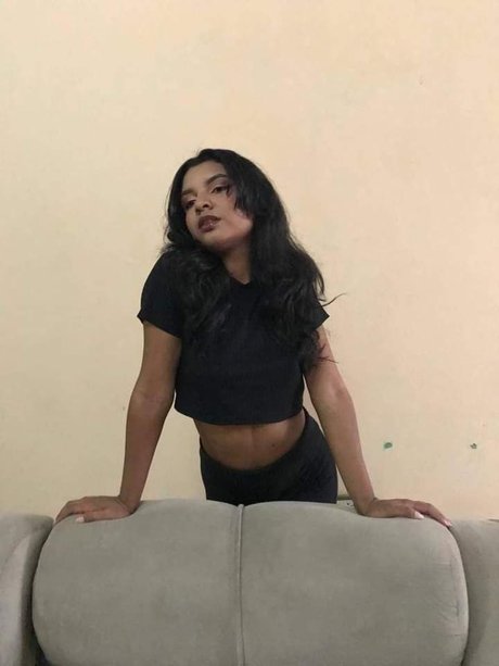 Naken läckt OnlyFans-bild av Yusneily