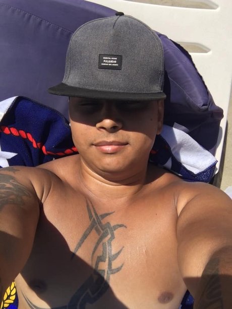 Naken läckt OnlyFans-bild av Ionut