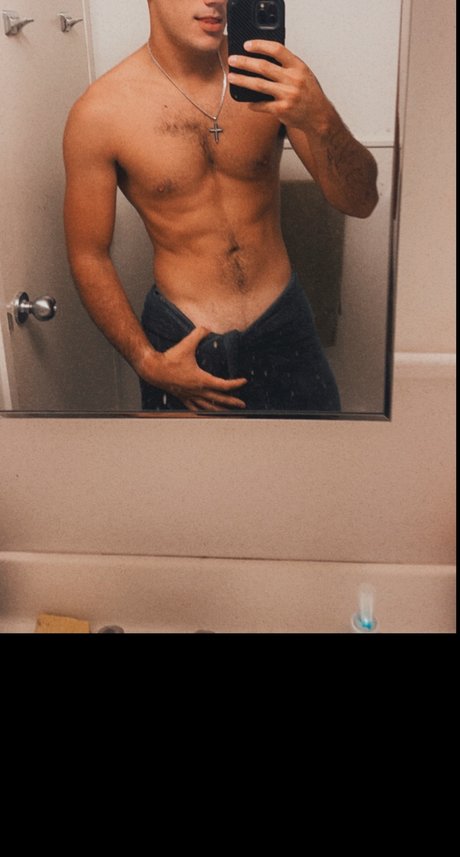 Naken läckt OnlyFans-bild av Dylan