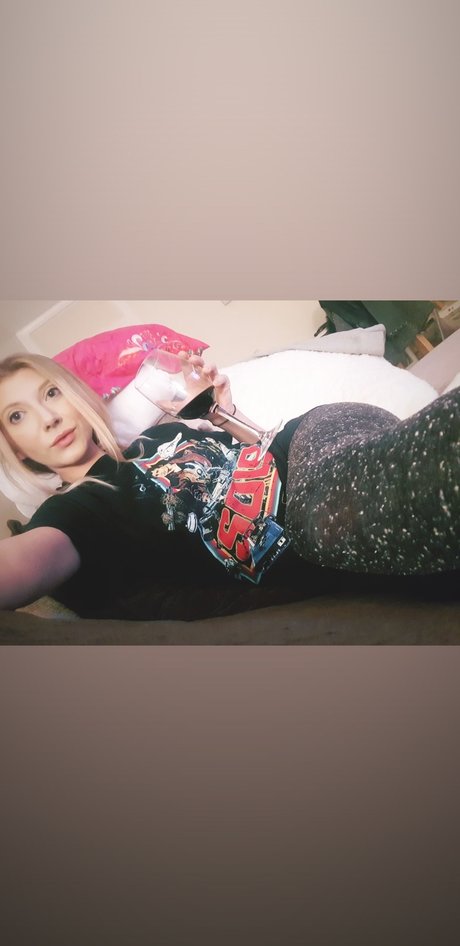 Naken lekkede OnlyFans-bilde av Girlnextdoor 20