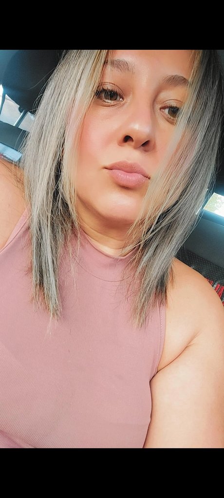 Naken läckt OnlyFans-bild av Gaby Antonio