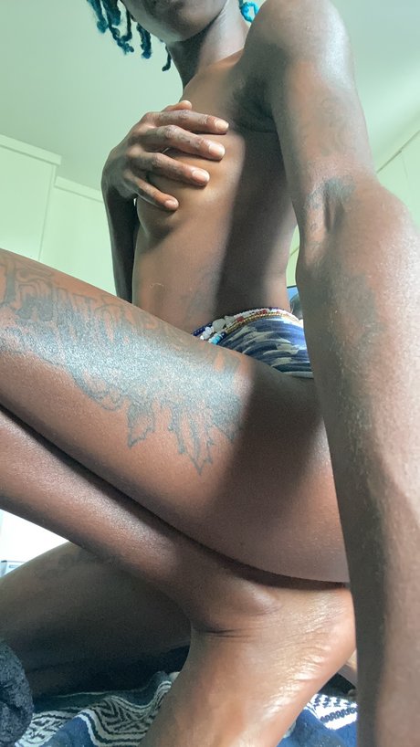 Naken lekkede OnlyFans-bilde av J Nastii