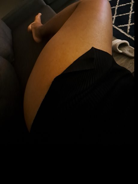 Alaston vuotanut OnlyFans-kuva Teaseme Tee