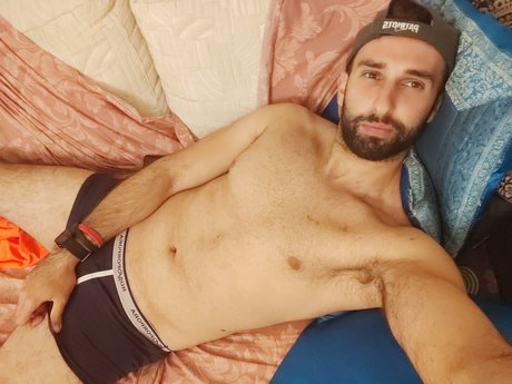 Nahá fotka uniklých OnlyFans od Mitch