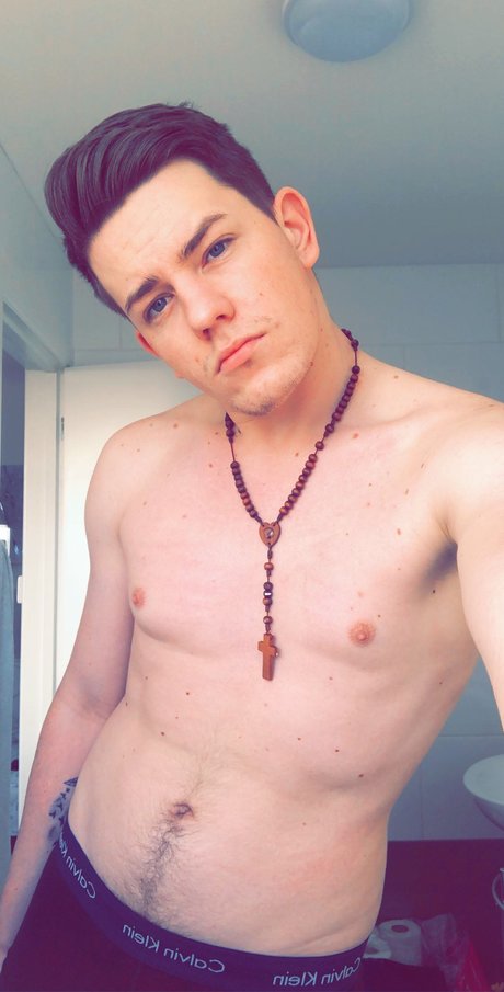 Naakte gelekte OnlyFans-foto van Janis