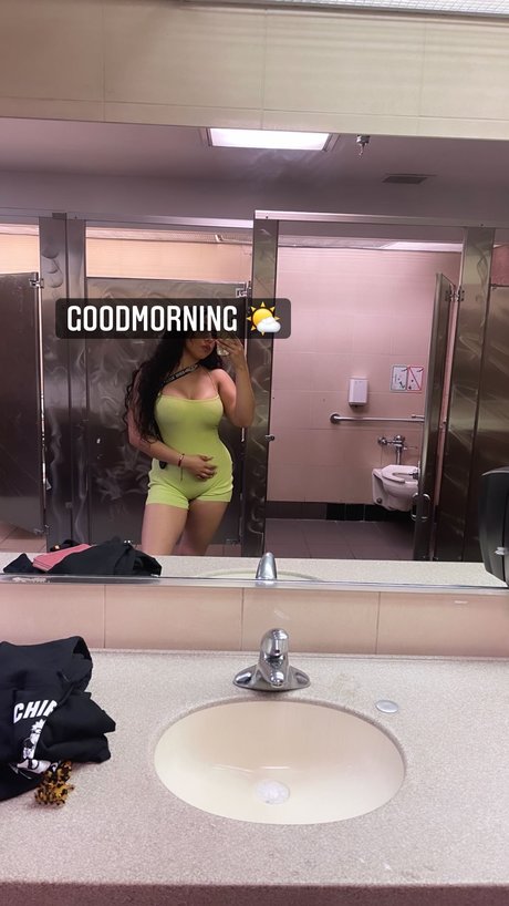 Naken läckt OnlyFans-bild av Lilithangelll