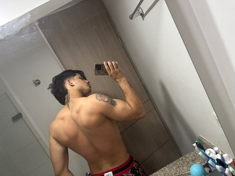 Naken läckt OnlyFans-bild av Christopher Sanchez Garcia